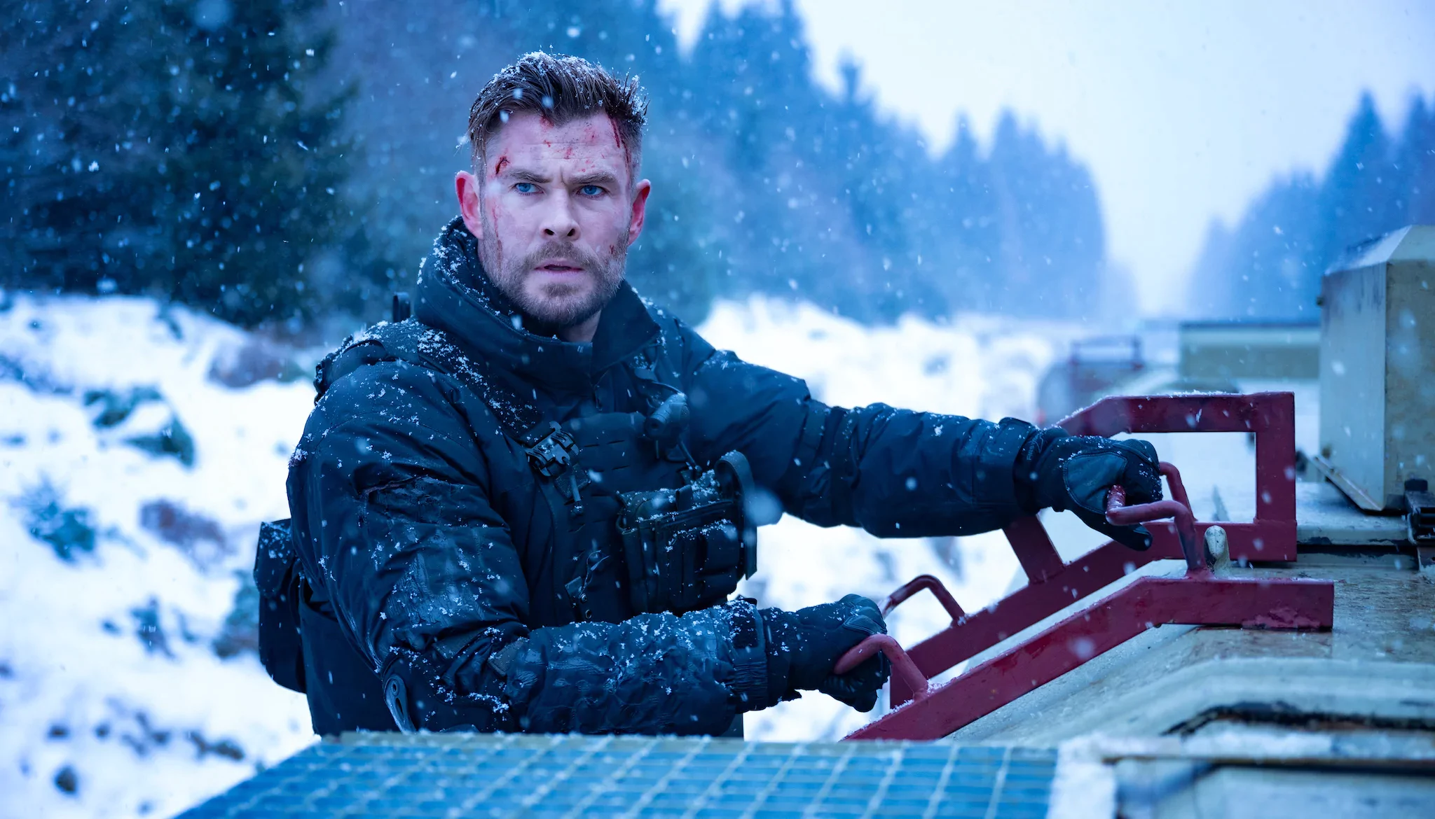 Netflix divulga trailer brutal de Resgate 2, com Chris Hemsworth