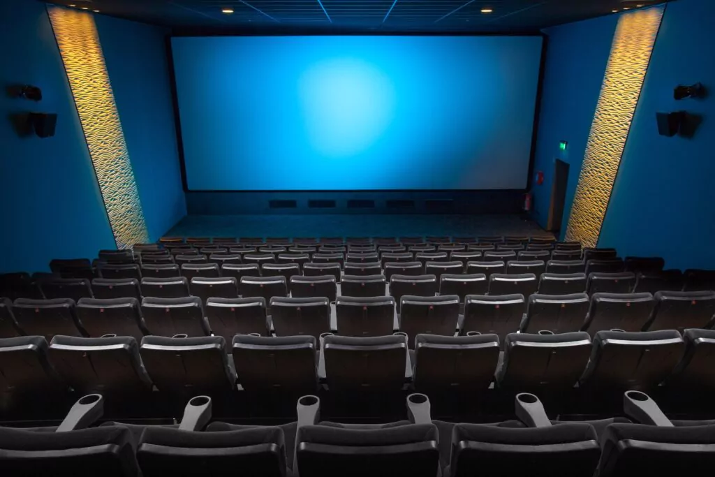 Como escolher o assento perfeito no cinema