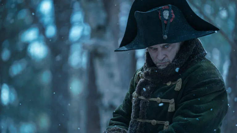 ‘Napoleão’, estrelado por Joaquin Phoenix, estreia dia 23 nos cinemas do Brasil