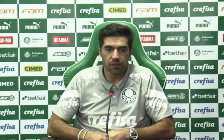 Após nova derrota, Abel Ferreira revela pressão para saída de jogadores (Imagem: Reprodução/TV Palmeiras)