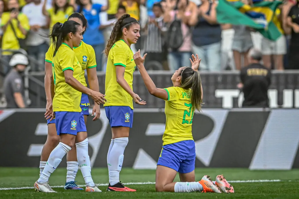 Em sua primeira convocação, a camisa 21 da Seleção Brasileira Feminina, foi crucial para o resultado conquistado, marcando inclusive o gol da vitória do Brasil. (Staff Images Woman / CBF)