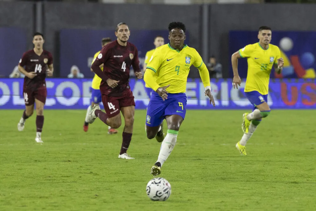 Sem criar como esperado, Seleção Brasileira segue depende do talento individual de Endrick. (Foto: Foto: Joilson Marconne/CBF)