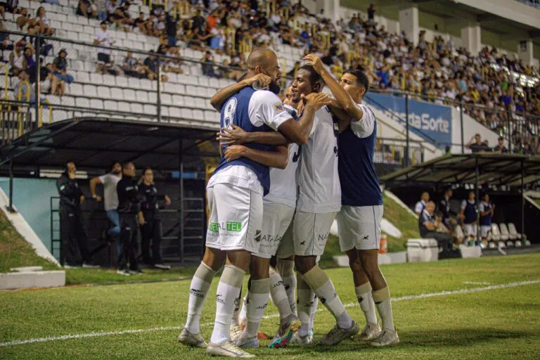 Com time misto, ABC vence o Baraúnas e garante o primeiro lugar do Grupo B. - (Foto: Rennê Carvalho/ABC F.C.)