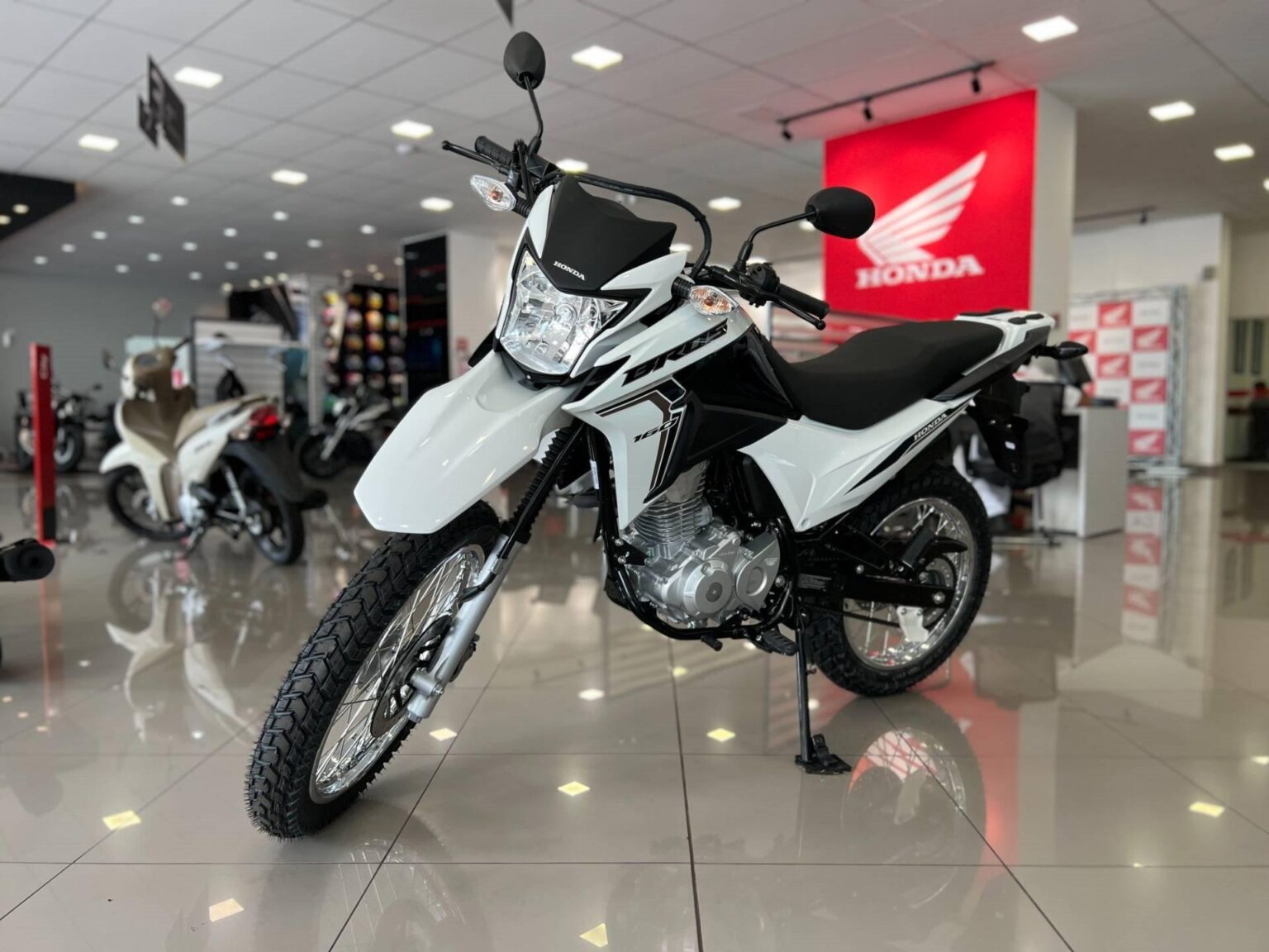 Honda NXR 160 Bros 2024 preço, consumo e equipamentos