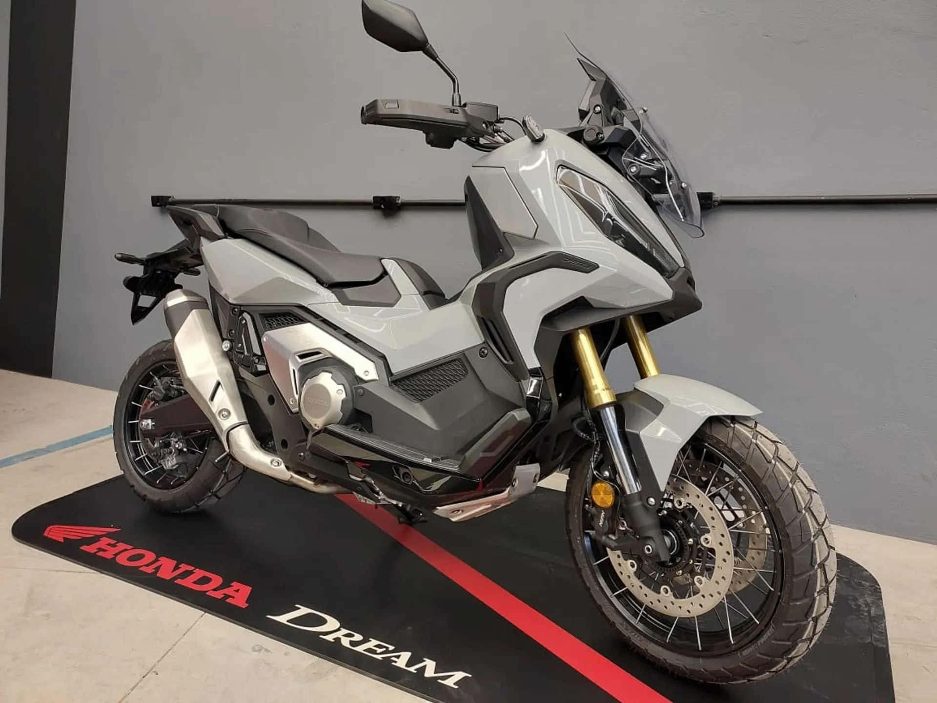 Nova Honda X-ADV 2024