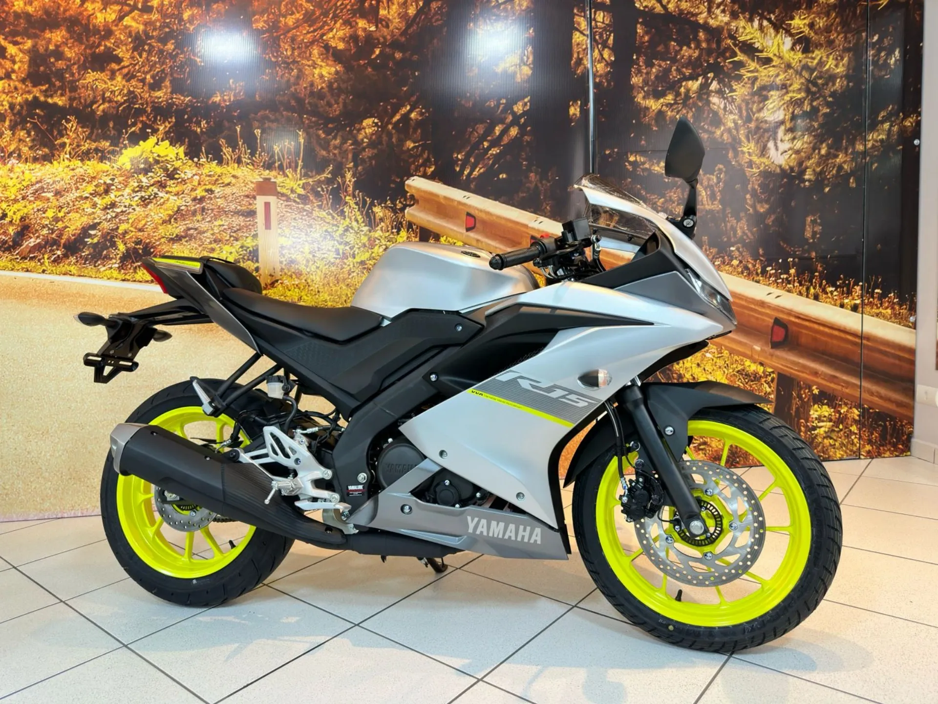 Nova Yamaha R15 ABS 2024