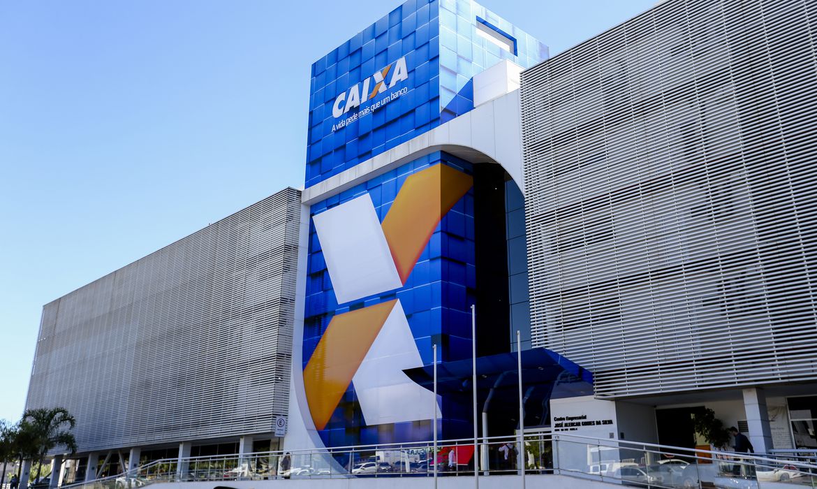 Caixa Econômica Federal abre 1.000 vagas de estágio