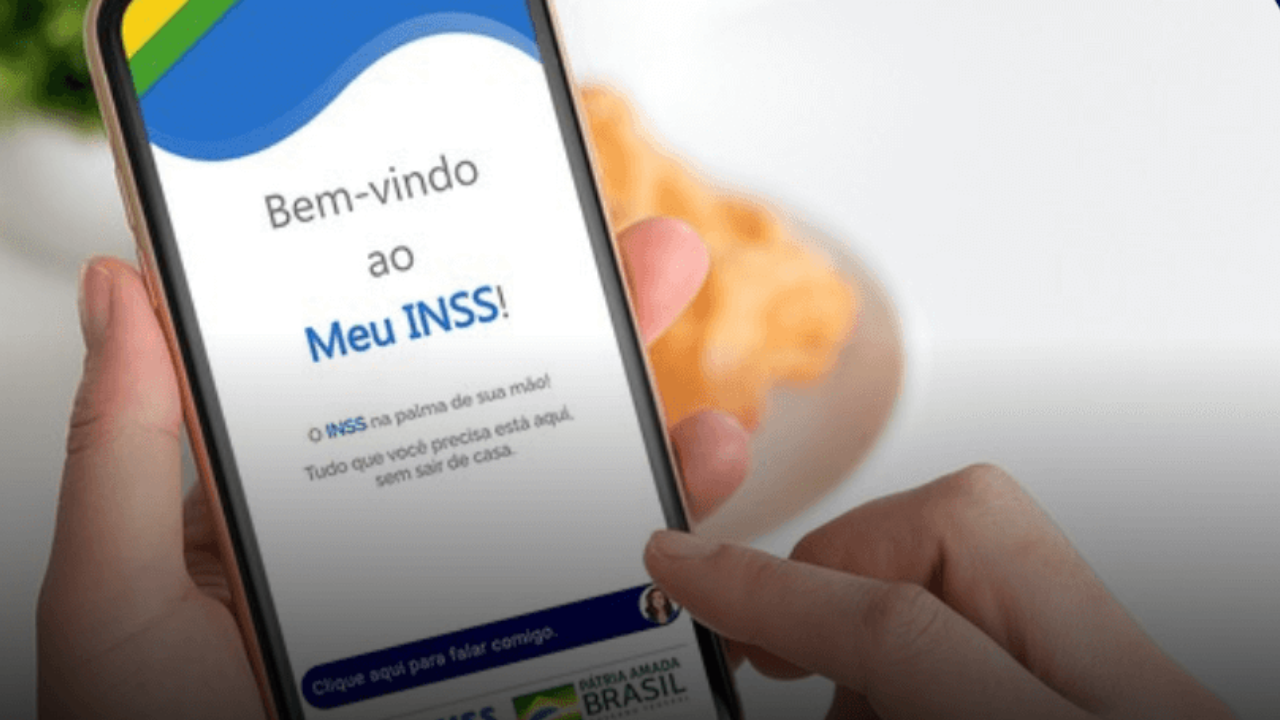 Conheça a carteira digital do INSS, cartão que pode conceder até 75% de desconto aos usuários (Créditos: Agência Brasil)