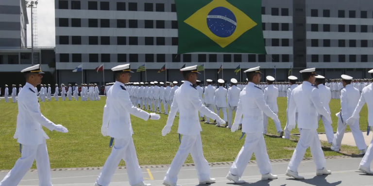Marinha abre seleção para oficiais temporários: 40 vagas para AL, CE, PE e RN