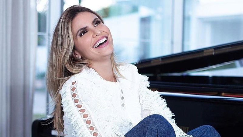 Vencedora de 8 grammy latinos, Aline Barros faz show gratuito no Natal em Natal (Foto: Divulgação / Redes Sociais)