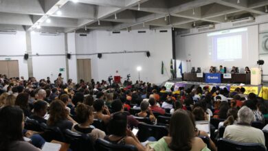 Professores da UFRN continuam em greve por tempo indeterminado