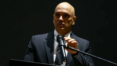 Moraes convoca 1ª Turma do STF para julgar suspensão da plataforma 'X'