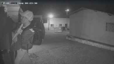 Policia divulga imagens de suspeito de incendiar e furtar cartorios da Grande Natal