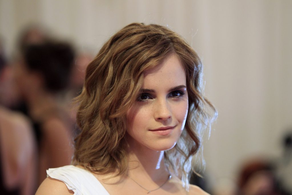 Emma Watson doa 1 milhão de libras para vítimas de assédio