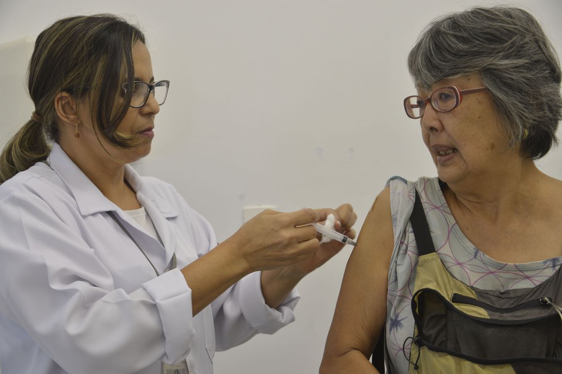 Dia D de vacinação contra a gripe será neste sábado em todo o Brasil