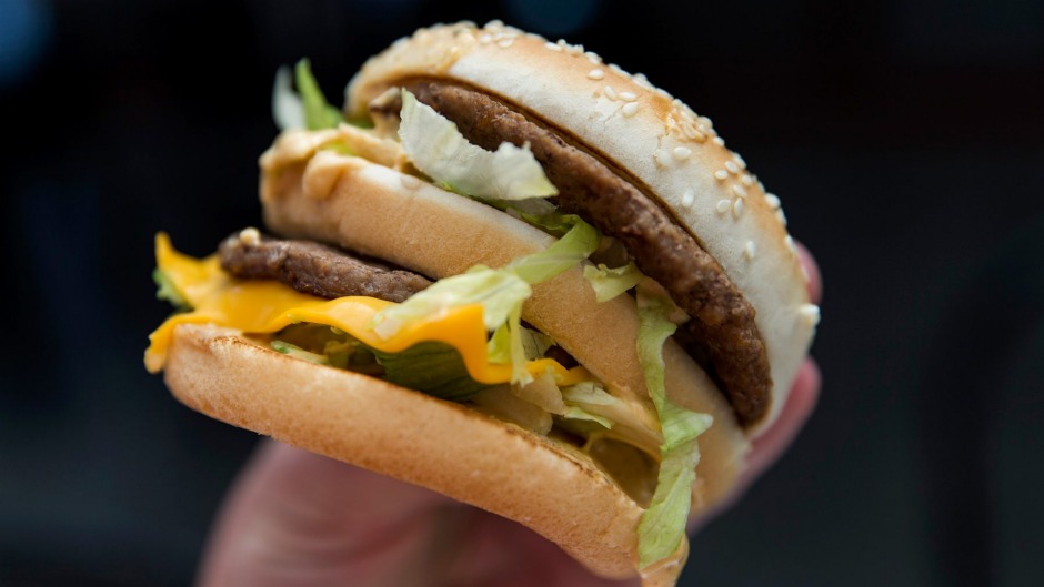 McDonald's vai distribuir moedas comemorativas em comemoração aos 50 anos do Big Mac