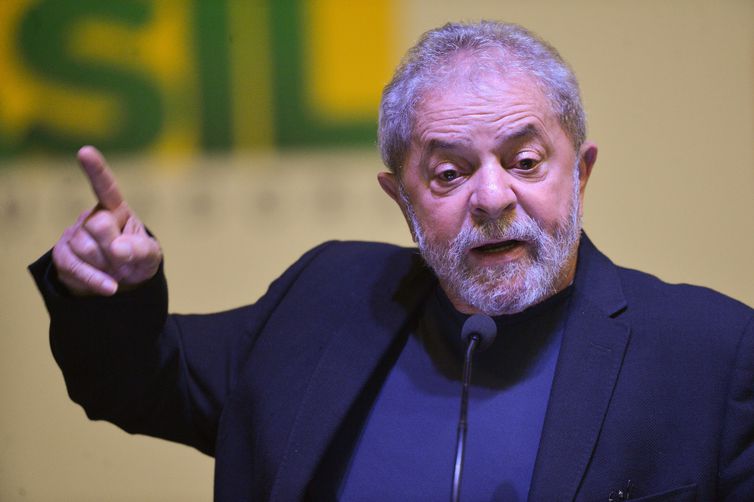 Ricardo Lewandowski autoriza Lula a conceder entrevistas