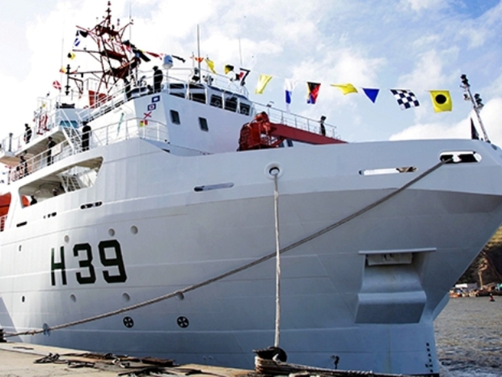 Navio da Marinha vital de oliveira abre para visitação em Natal