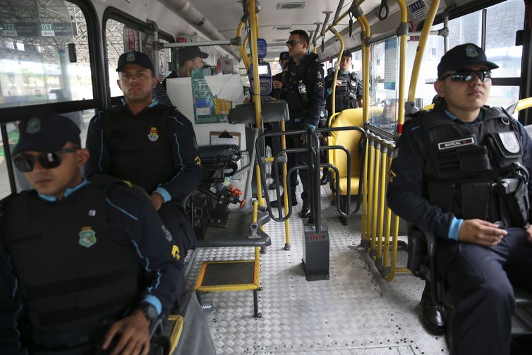 Mais 15 detentos são transferidos do Ceará para Mossoró
