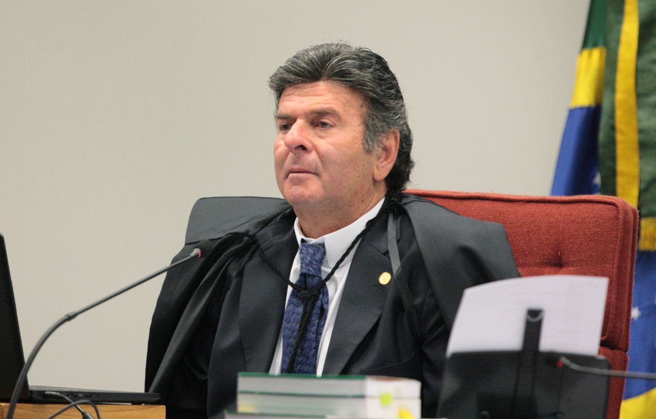 Fux suspende ações penais em que Bolsonaro é réu no STF