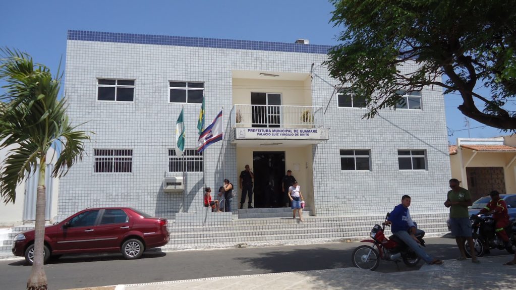 Justiça condena ex-prefeito de Guamaré por contratar servidores de forma irregular