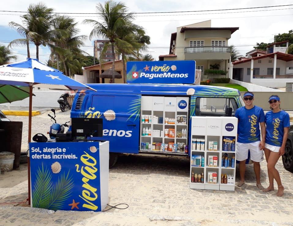 Pague Menos estaciona farmácia móvel em duas praias da Grande Natal