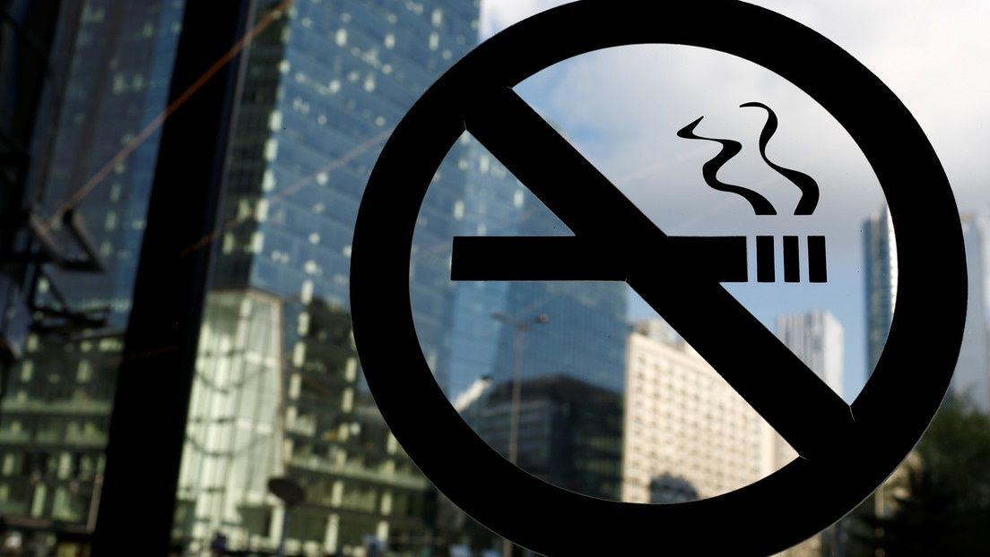 Empresário inglês concede 4 dias extras de férias a funcionários que não fumam