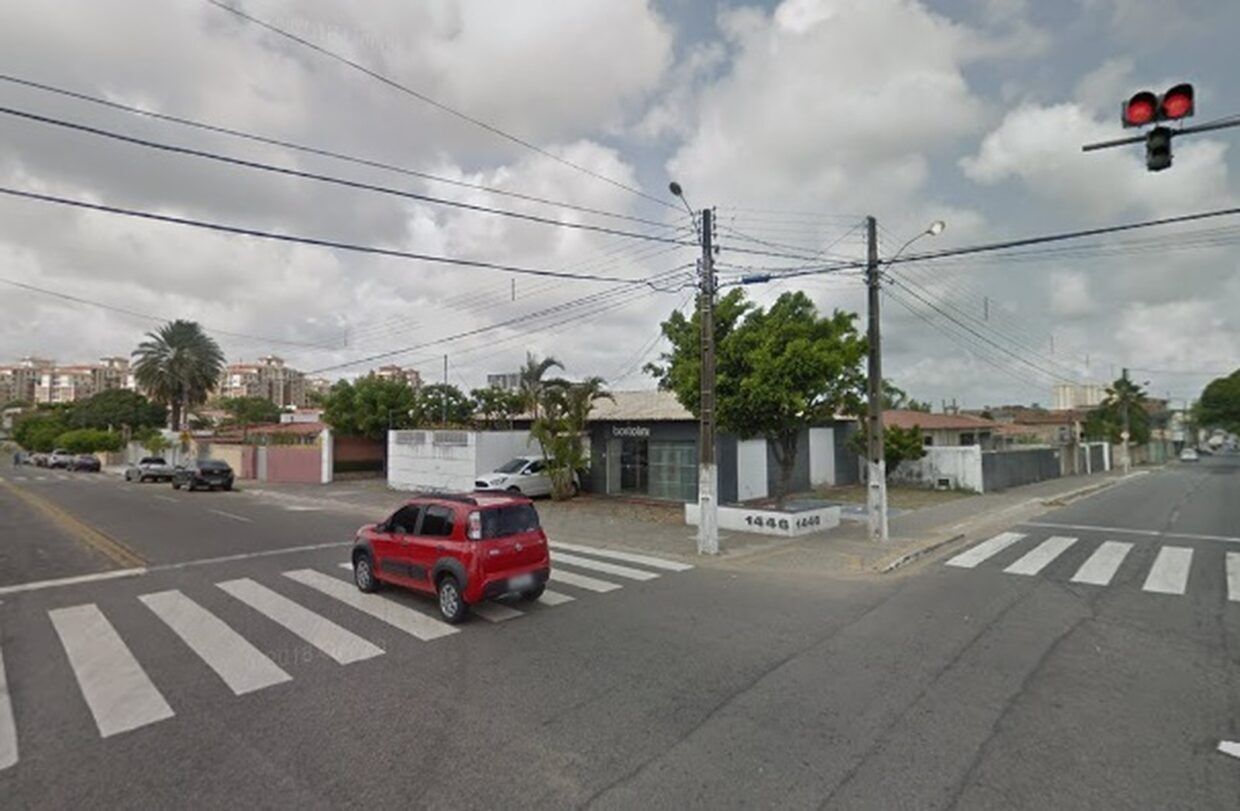 Rua dos Potiguares é fechada para obras de drenagem
