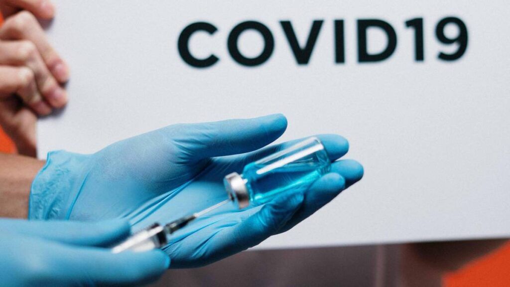 Covid-19 vacina ítalo-britânica começa teste em humanos no fim do mês