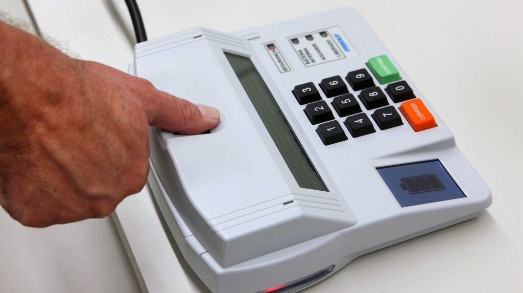 TSE vai excluir biometria das eleições municipais de 2020