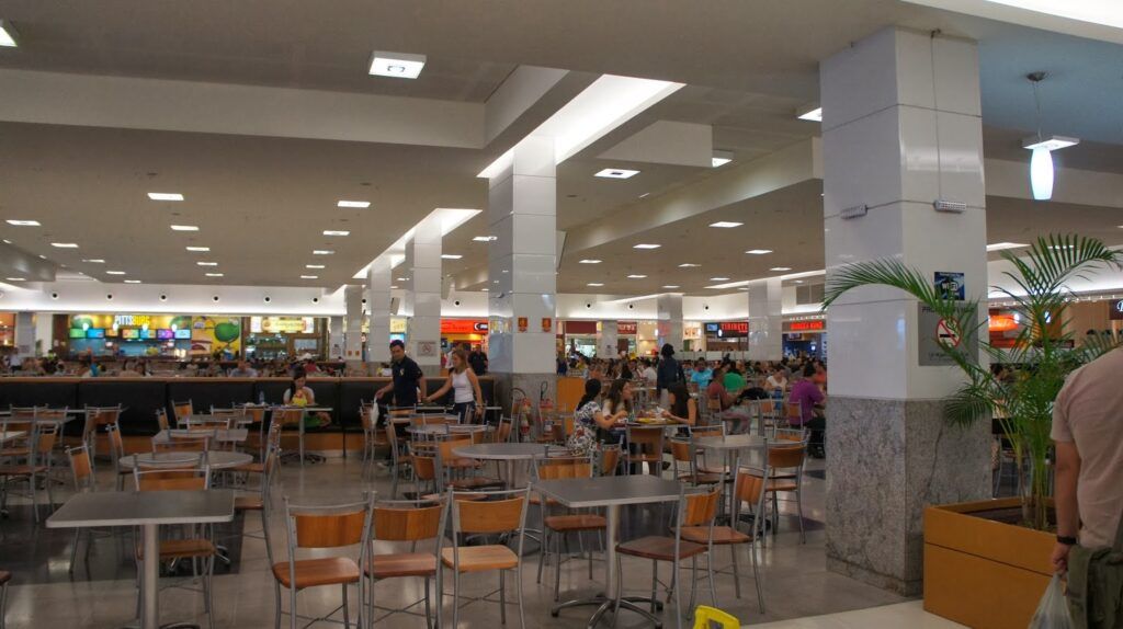 Prefeitura autoriza reabertura das praças de alimentação em shoppings de Natal