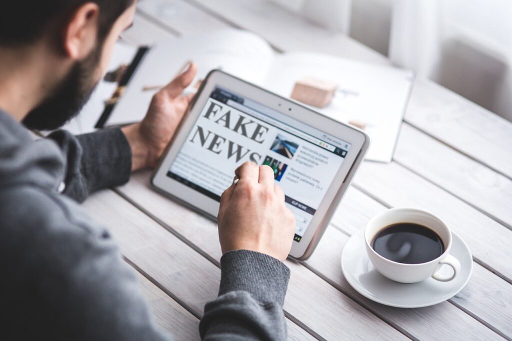 Um a cada 2 brasileiros afirma já ter compartilhado Fake News sem saber