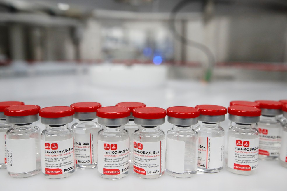 Consórcio Nordeste articula aquisição da vacina russa para uso emergencial