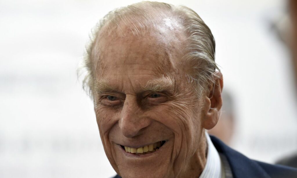 Príncipe Philip morre aos 99 anos