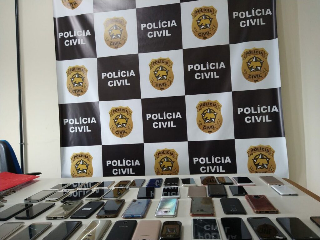 Polícia Civil recupera mais de 50 celulares furtados de depósito judicial em Parnamirim