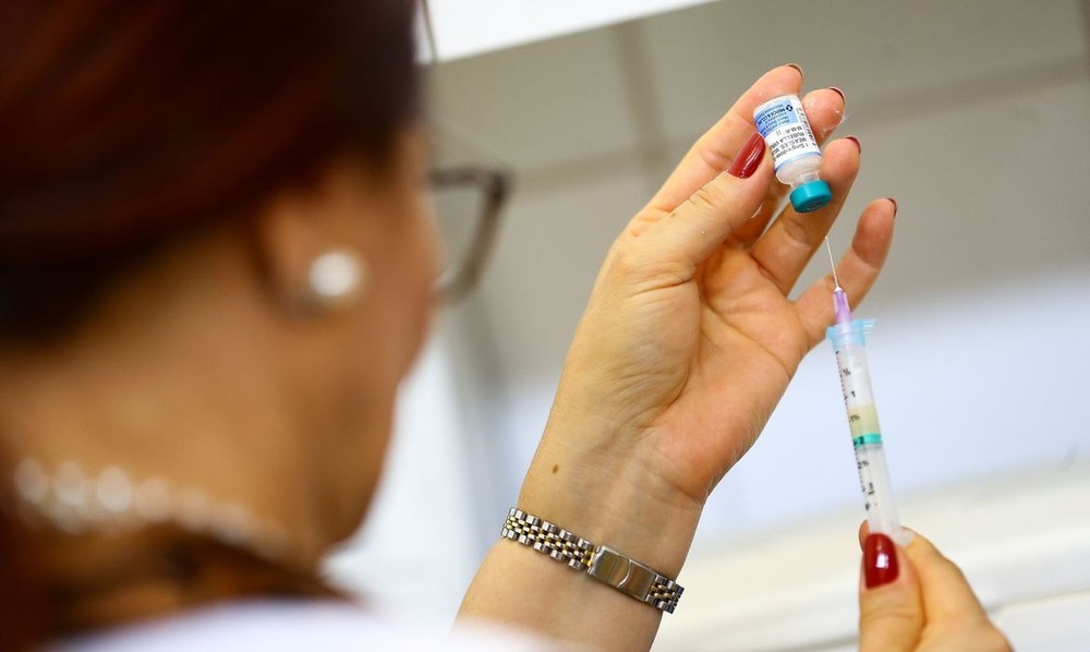 Natal suspende aplicação da 1ª dose da vacina contra Covid