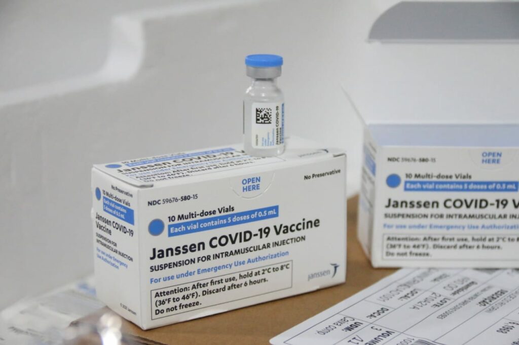 Primeiro lote de vacinas da Janssen chega ao RN