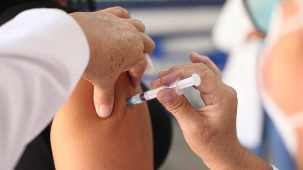Parnamirim contará com vacinação itinerante contra Covid-19 e Influenza