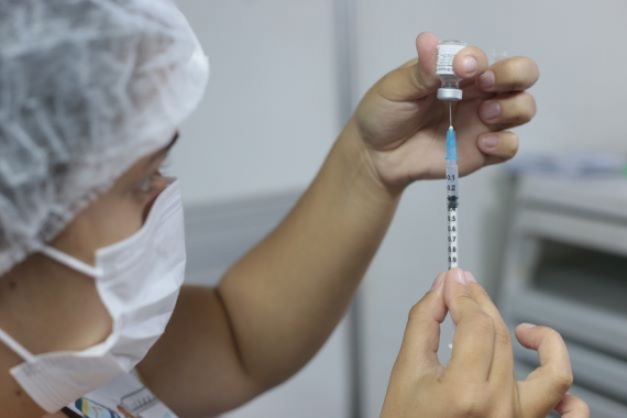 Natal vacina pessoas com mais de 24 anos a partir da próxima semana