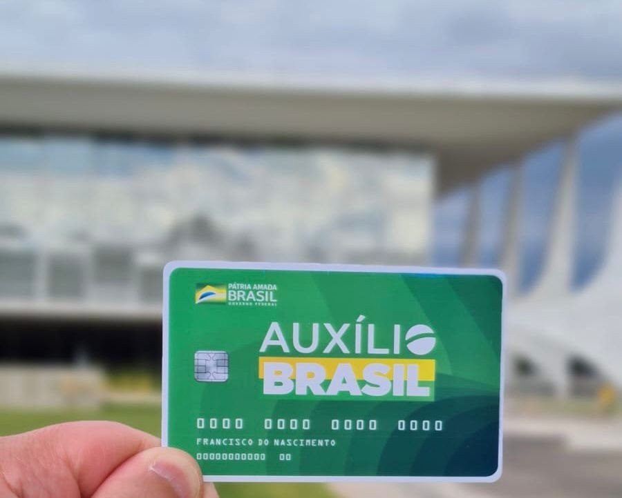 Auxílio Brasil dará bônus por desempenho esportivo e acadêmico