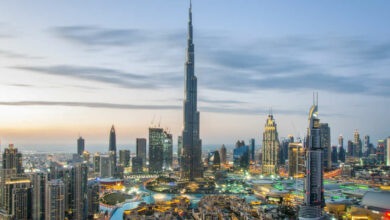 Emirados Árabes Unidos adota semana de trabalho de quatro dias e meio