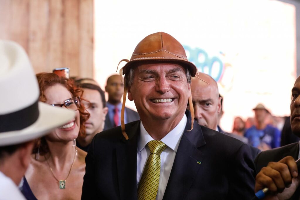 Bolsonaro e ministros participam de jeguiata no Rio Grande do Norte