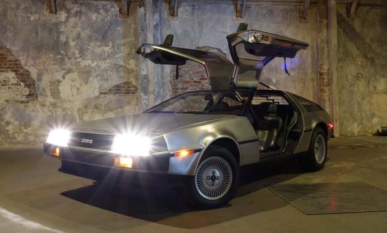 O mítico DeLorean vai retornar como um carro elétrico