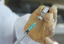 Vacinação contra Covid, Influenza e Sarampo será mantida durante o feriado