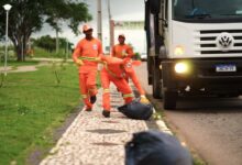 Dia do Gari população pode valorizar mais a profissão e colaborar para segurança dos trabalhadores através do descarte correto do lixo