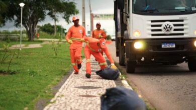 Dia do Gari população pode valorizar mais a profissão e colaborar para segurança dos trabalhadores através do descarte correto do lixo