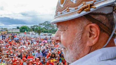Lula provoca Bolsonaro 'Vai precisar ter humildade e me entregar a faixa'