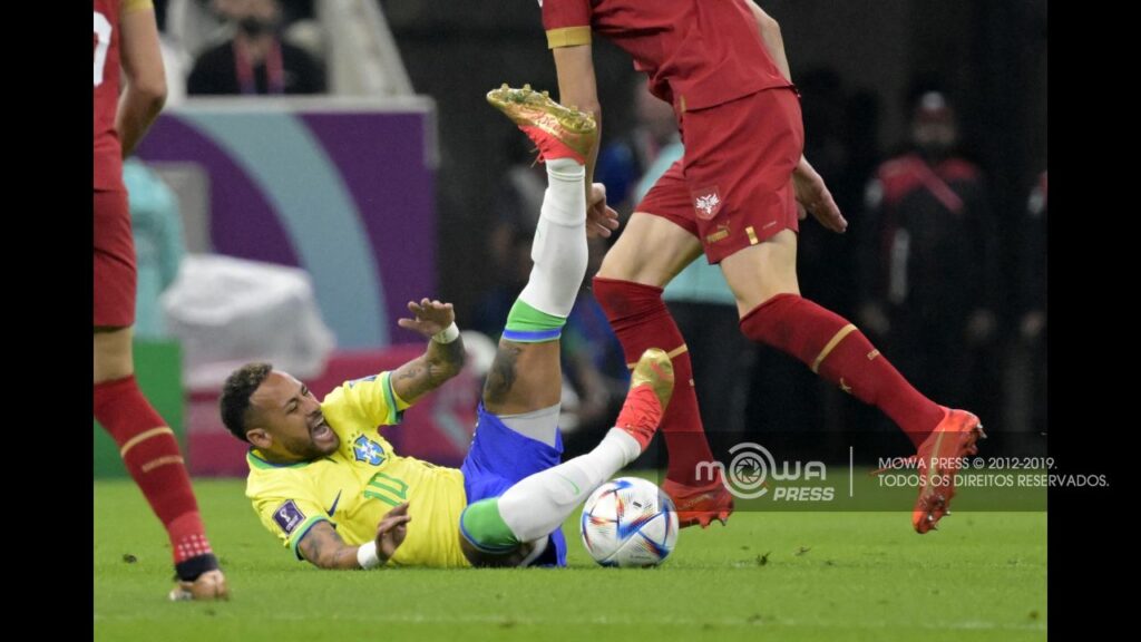 Lesões tiram Neymar e Danilo da fase de grupos da Copa