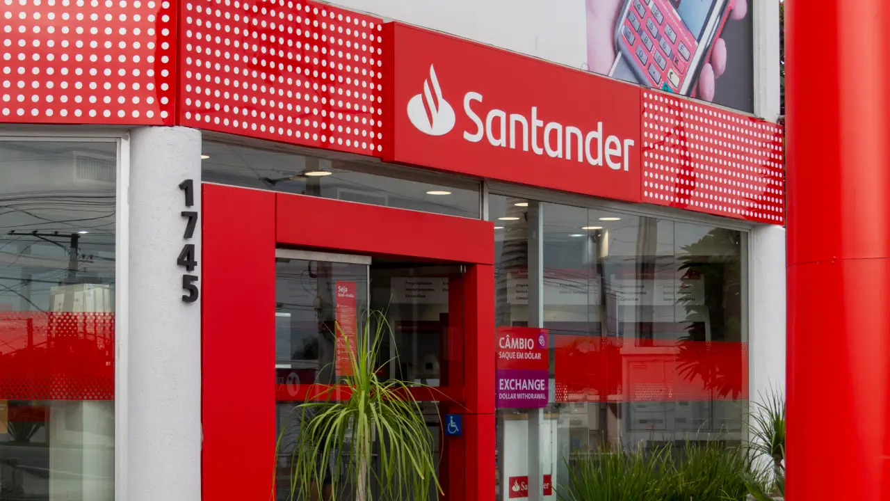 Santander-está-contratando-assessores-de-investimento-no-RN