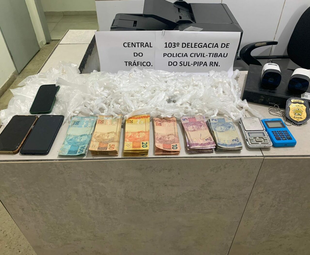 Traficante é preso com 307 pacotes de cocaína em Pipa